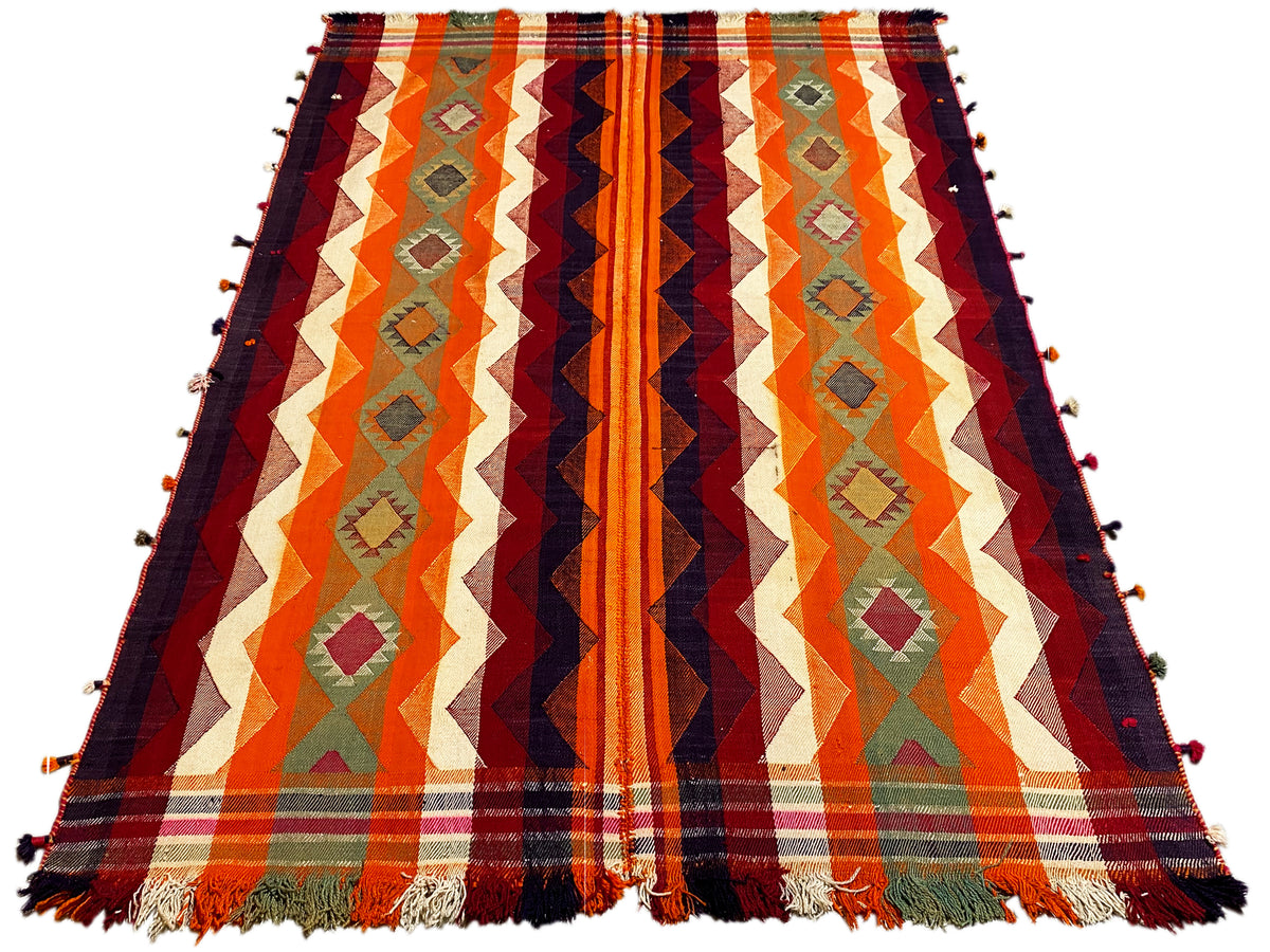 Tappeto Jajim di forma quadrata con frange, motivo a zigzag in arancione e verde