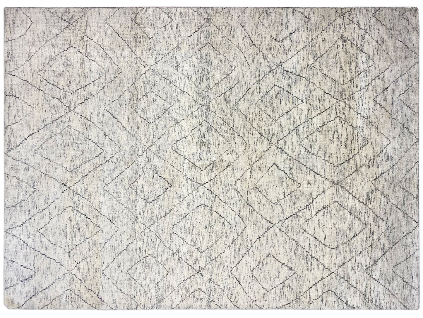 Eleganter hellgrauer Berberteppich für Schlaf- oder Wohnbereich