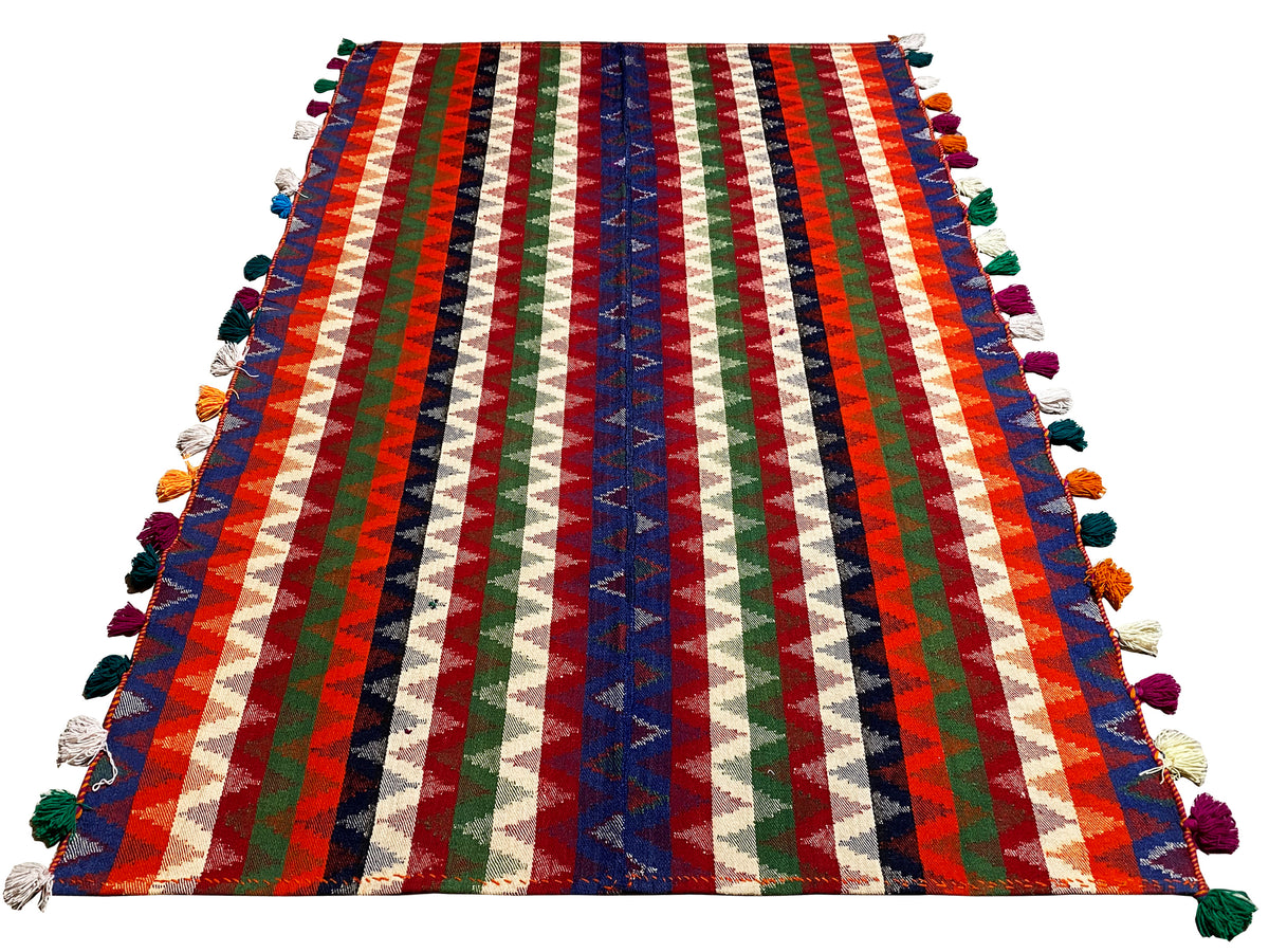 Tappeto a strisce multicolore, rettangolare, con nappe colorate sui lati