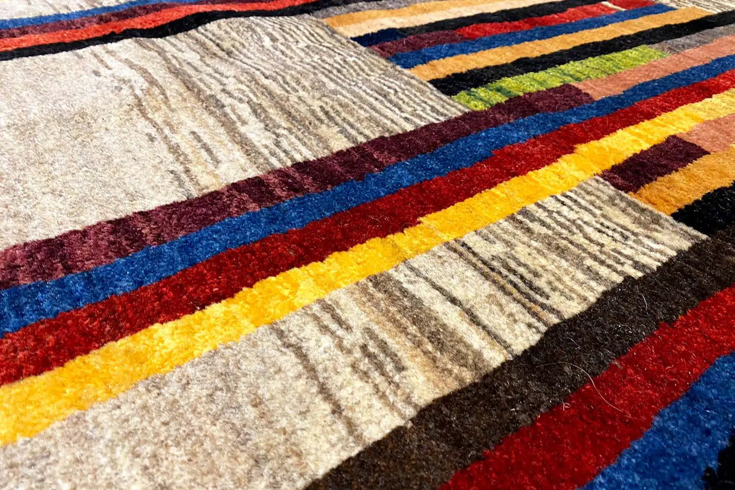 Gabbeh Lori (160x125cm) - German Carpet Shop