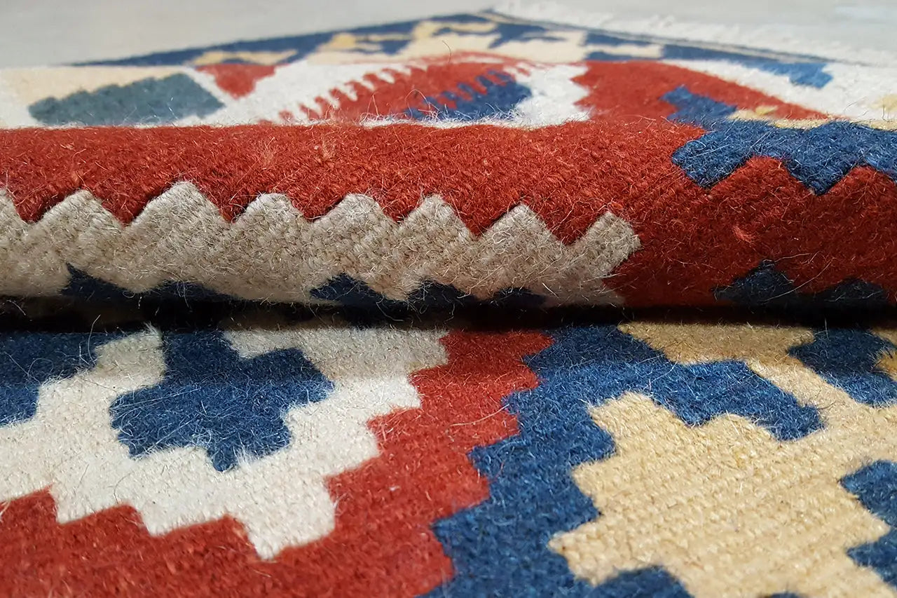 Kilim Qashqai - 301889 (196x152 cm) - Premium Kelim from German Carpet Shop - Just €290! Shop now at German Carpet Shop