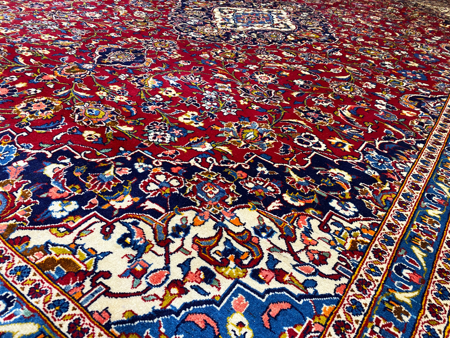 Keshan - Rosso (400x288 cm)