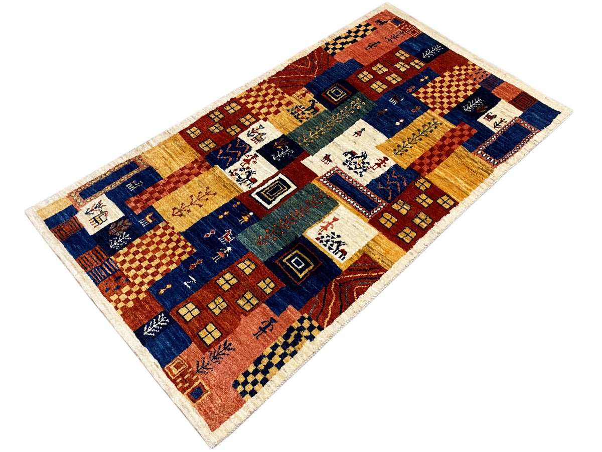 Gabbeh-Luri Teppich 158x86 cm mit unterschiedlich großen Feldern und Tier-/Pflanzenmotiven