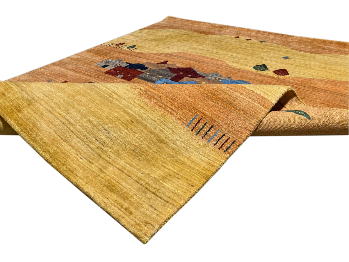 Teppich mit Ecke, Reihenmarkierungen am Rand und Dorfmotiv in Blau und Rot
