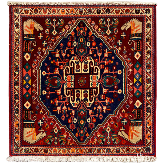 Tappeto Poshti 64x64 cm, quadrato, rosso bordeaux con ornamento blu, frange