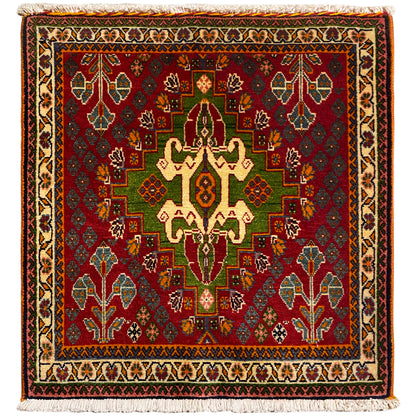Tappeto orientale con motivo vivace rosso, verde e beige, quadrato con frange