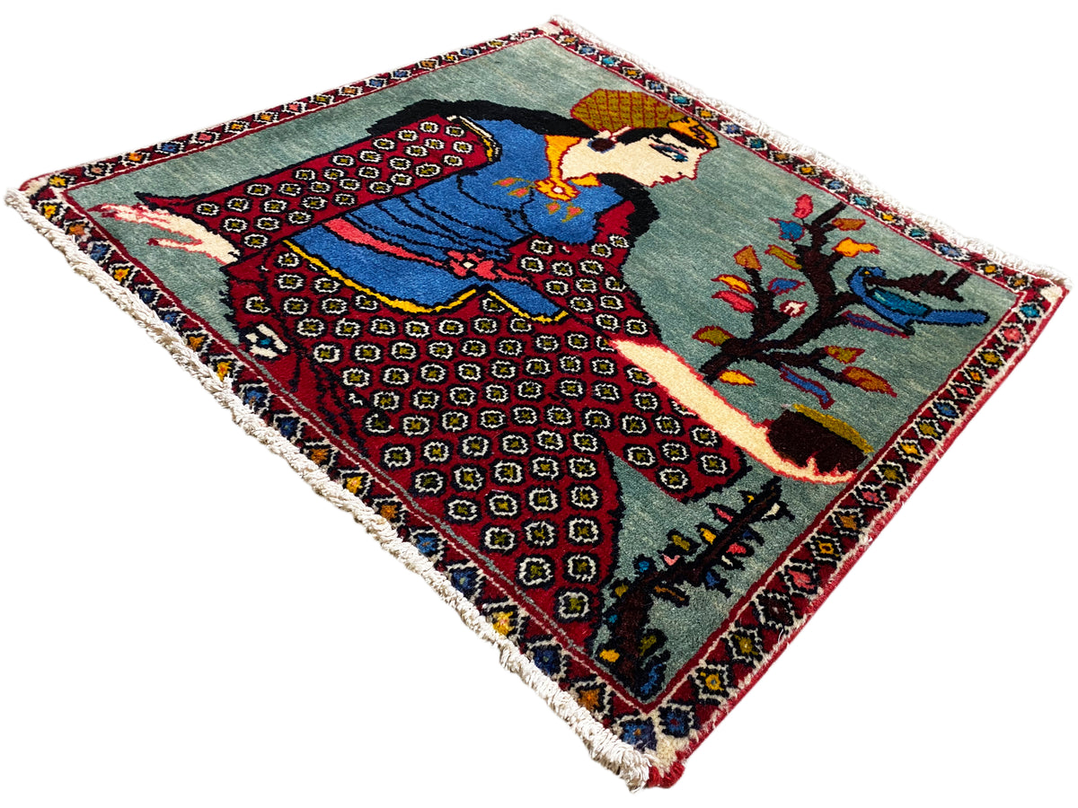 Tappeto Poshti 68x63 cm in diagonale: figura e albero, motivi geometrici, frange sui bordi