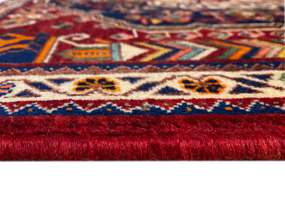 Tappeto 63x60 cm Dettaglio: bordo rifinito con pelo rosso e bordura blu-bianca
