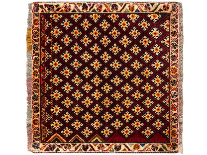 Tappeto Poshti 61x59 cm: quadrato, motivo geometrico a rombi in rosso scuro con accenti colorati