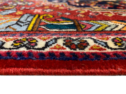 Tappeto Poshti 65x61 cm Primo piano del bordo: ornamenti rossi, blu e multicolore