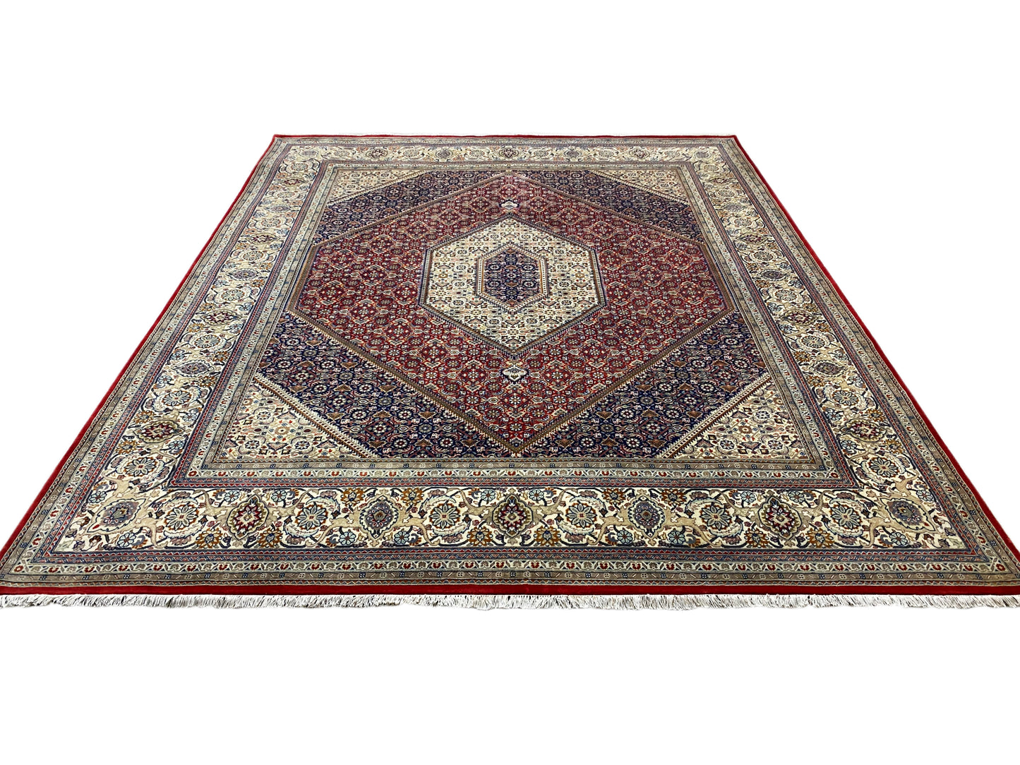 bidjar-rug-medallion-pattern-red-cream-10251