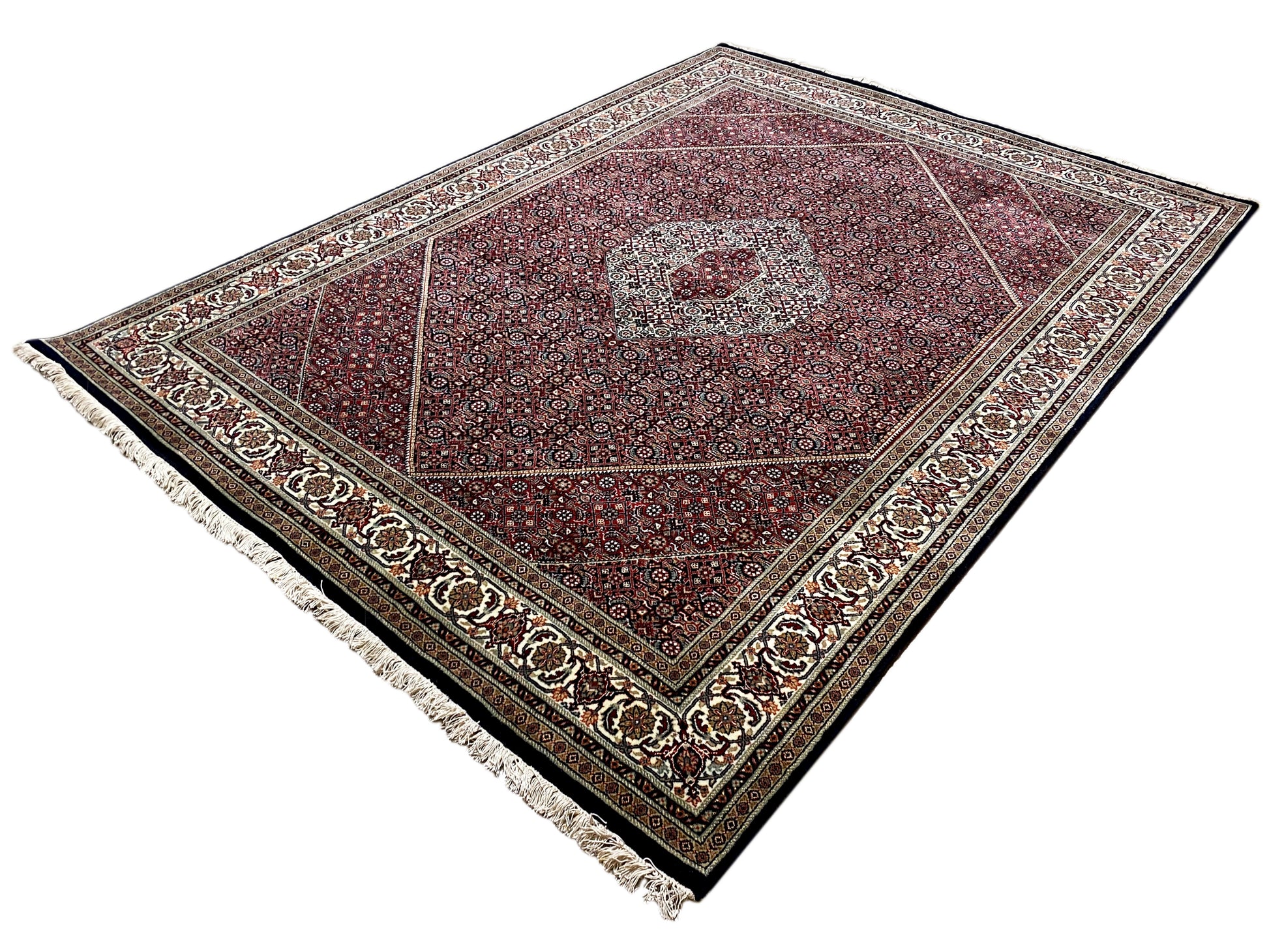 Bidjar Wollteppich rot, dicht geknüpft, hochwertiges orientalisches Design