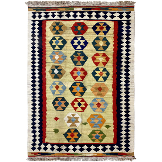 Handgewebter Kelim Qashqai Teppich in Beige 145x104 cm mit geometrischen Medaillons