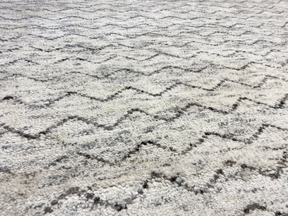 Strukturierter Berberteppich mit dezentem Wellenmuster